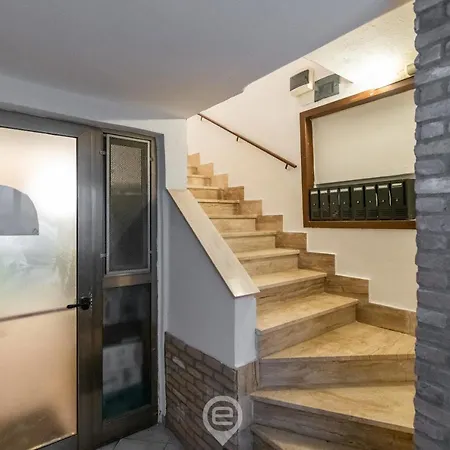 Apartment 73 E 74